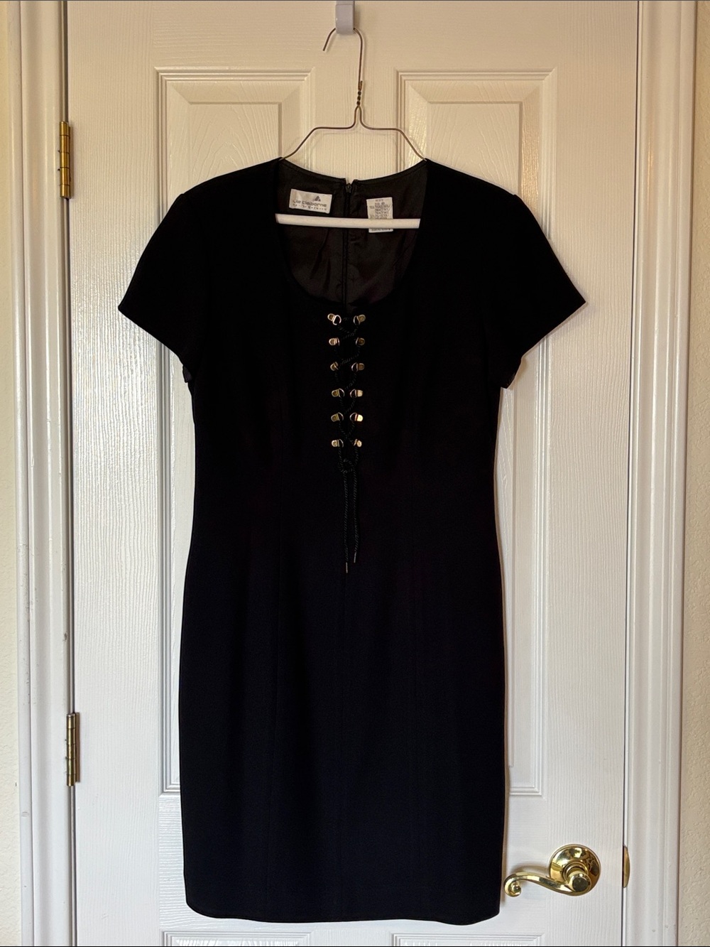 Black Lace-Up Short Sleeve Sheath Dress